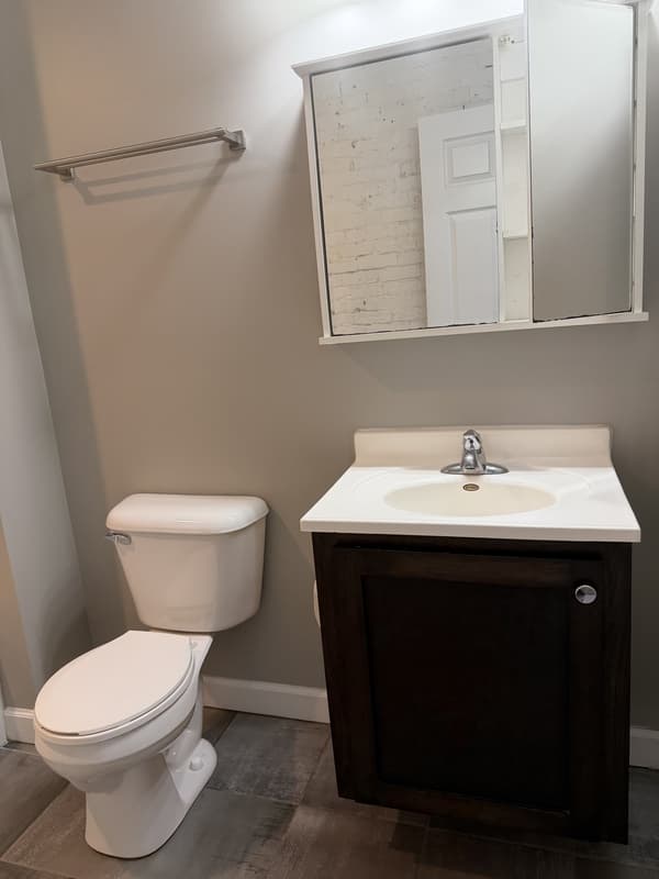 Davenport Condo: 427 Brady St. #2
