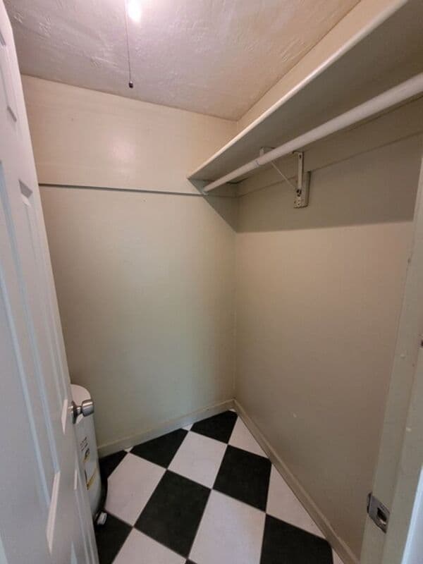 Deland Condo: 206 E Howry Ave