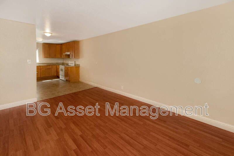 Berkeley Condo: 1525 Alcatraz Avenue