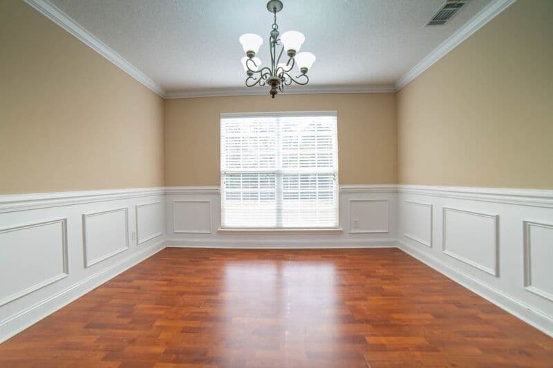 Hinesville House: 211 Augusta Way