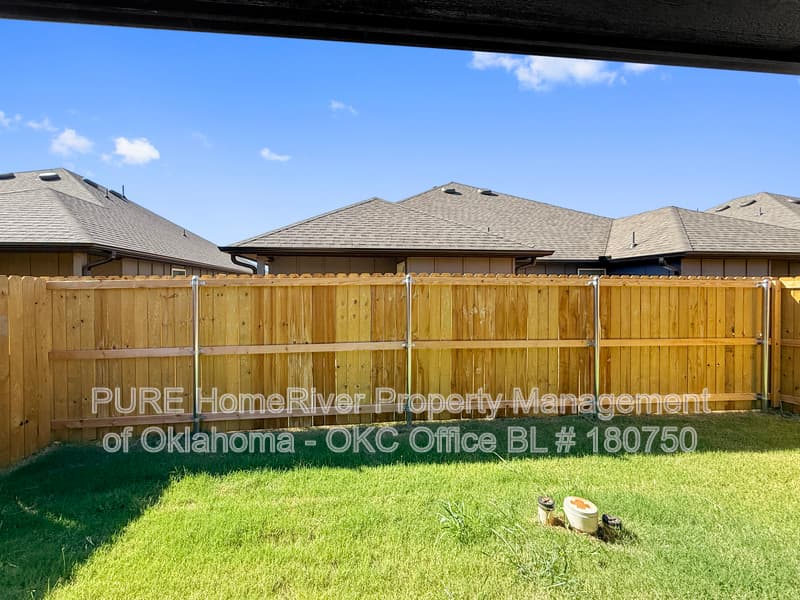 YUKON Condo: 10624 SW 16TH TER