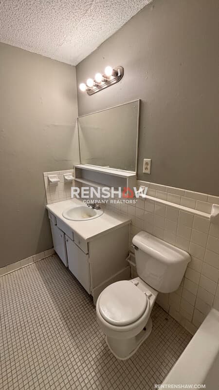 Memphis Condo: 3247 Thirteen Colony Mall 3a