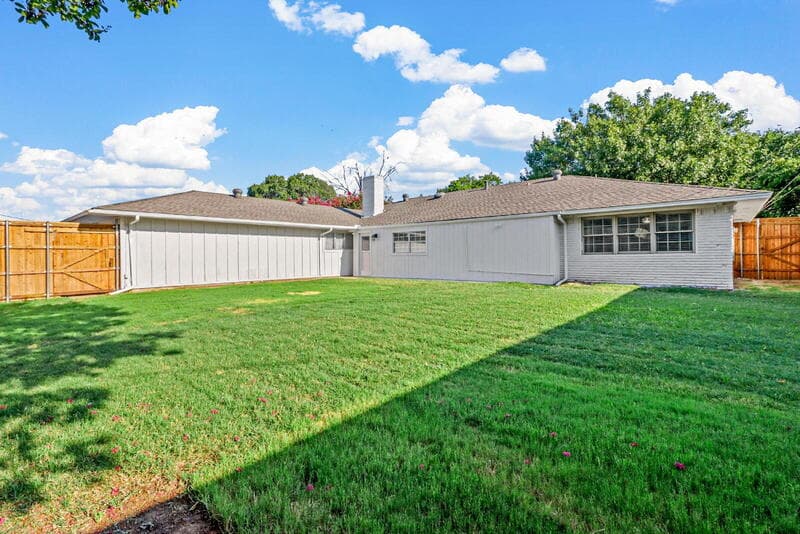 Dallas House: 3212 Altman Drive