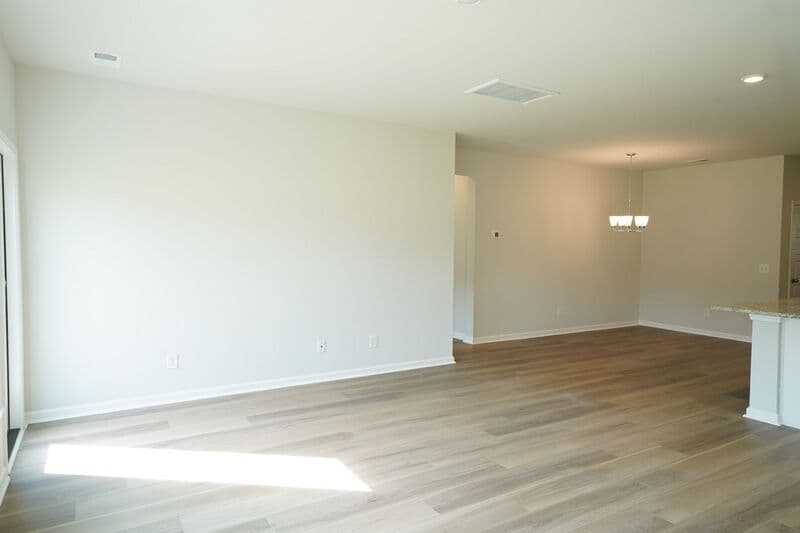 Bloomingdale House: 118 Seagrass Way