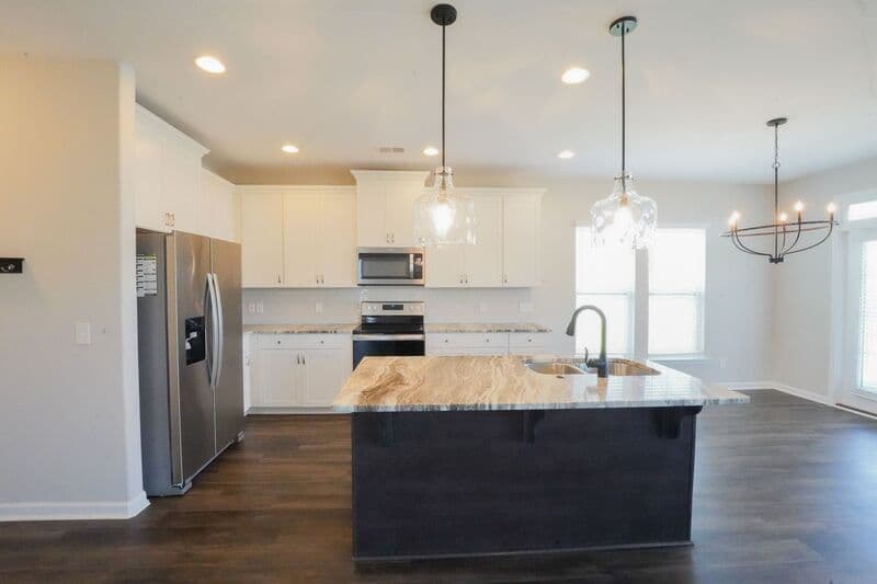 Savannah House: 165 Greyfield Circle