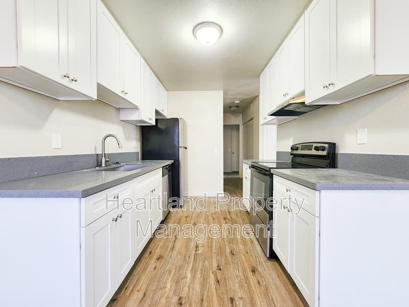 El Cajon Condo: 800 South Anza St.