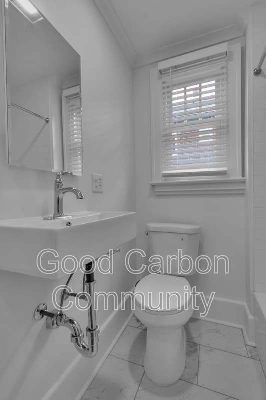 Kenmore Condo: 16-42 Chapel Rd