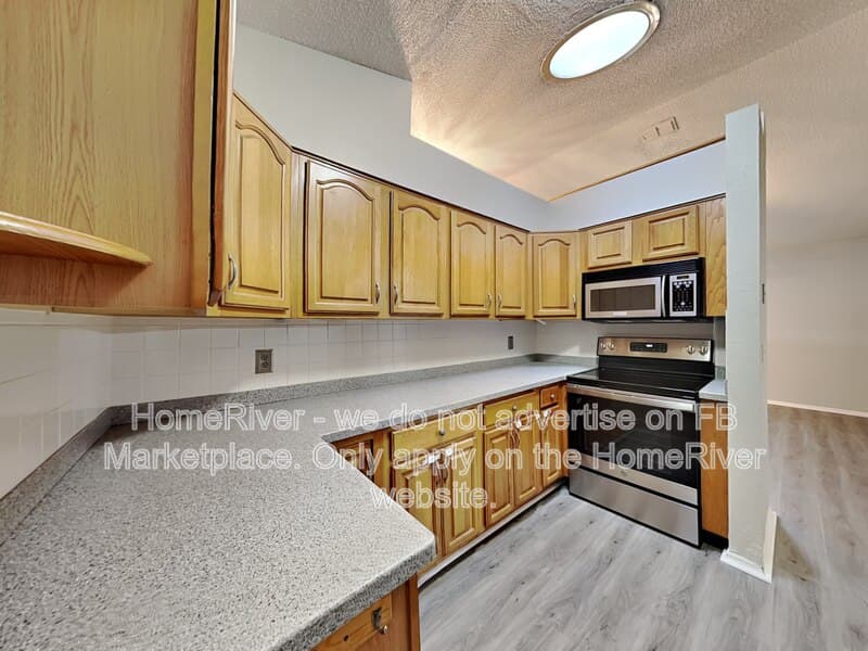 Deltona House: 3484 Commerce Ave