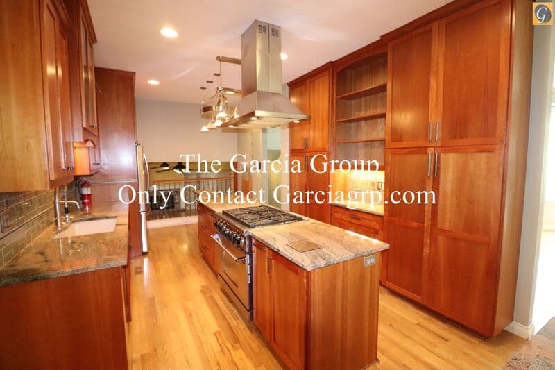 Lake Oswego House: 4113 Wolf Berry Ct