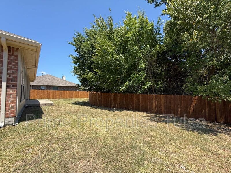 Rockwall House: 2110 Gleaner Drive