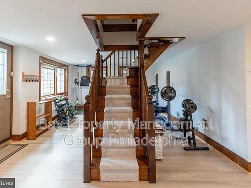 New Hope House: 1596 River Rd