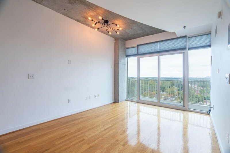 Atlanta Condo: 250 Pharr Road Northeast