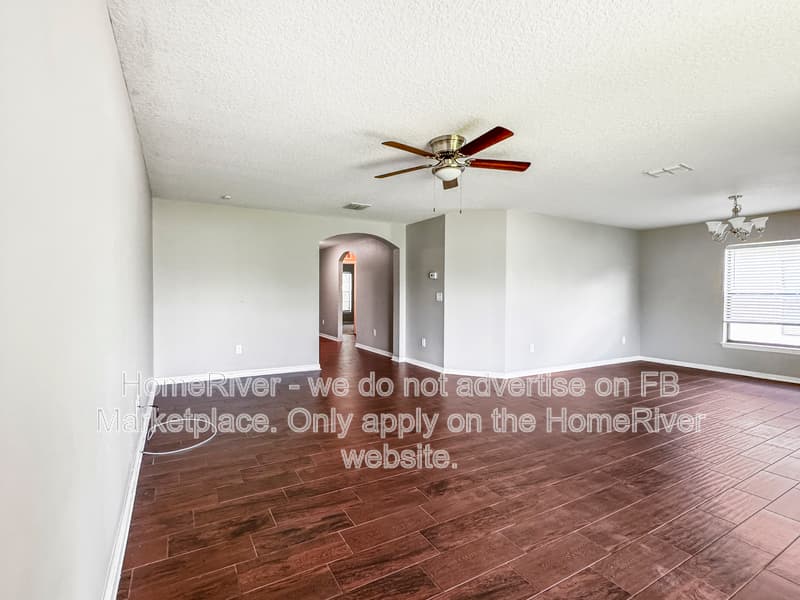 Ruskin House: 909 Wynnmere Walk Ave