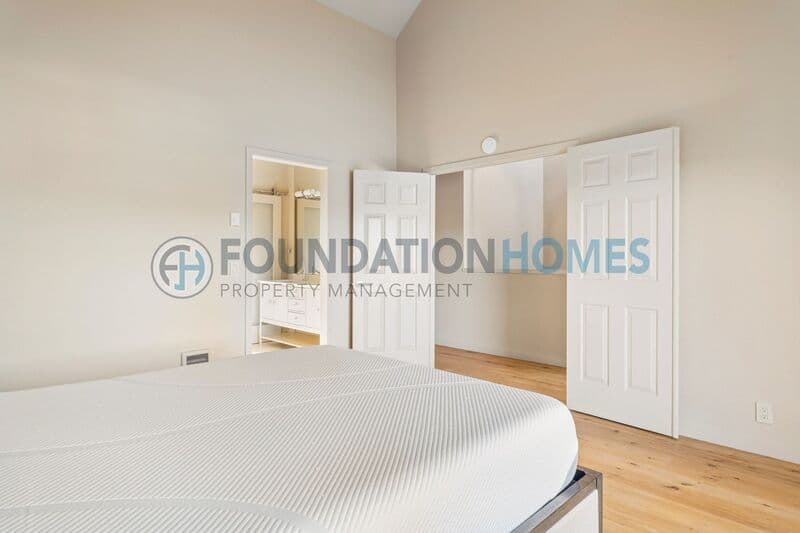 Mill Valley House: 6058 Shelter Bay Ave.