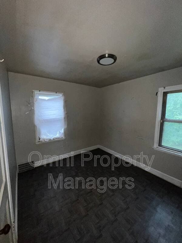 Detroit House: 20456 Meyers Rd