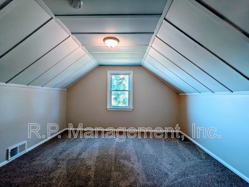 Maplewood House: 2303 Atlantic St
