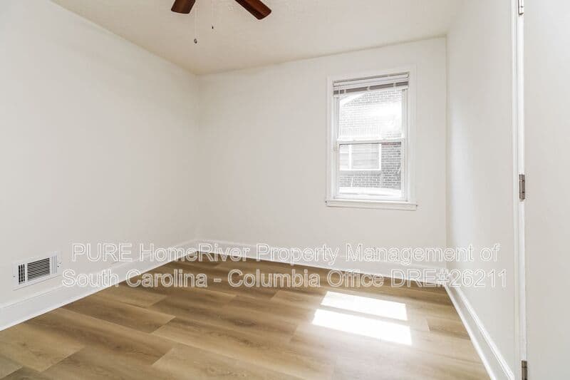 Columbia House: 2308 Manse St