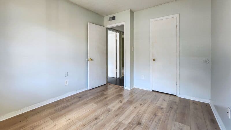Birmingham Apartment: 928 53rd Street North