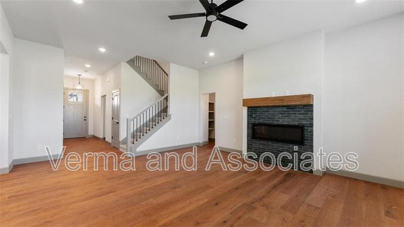Centerton House: 1221 Mammoth St