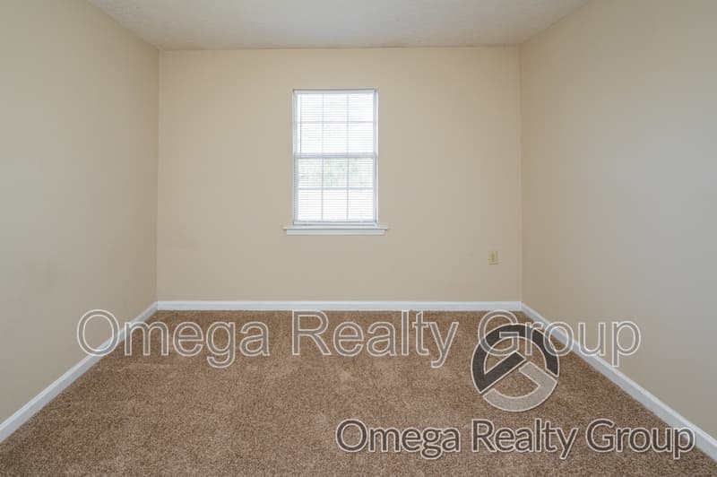 Jemison Condo: 156 Patton St W