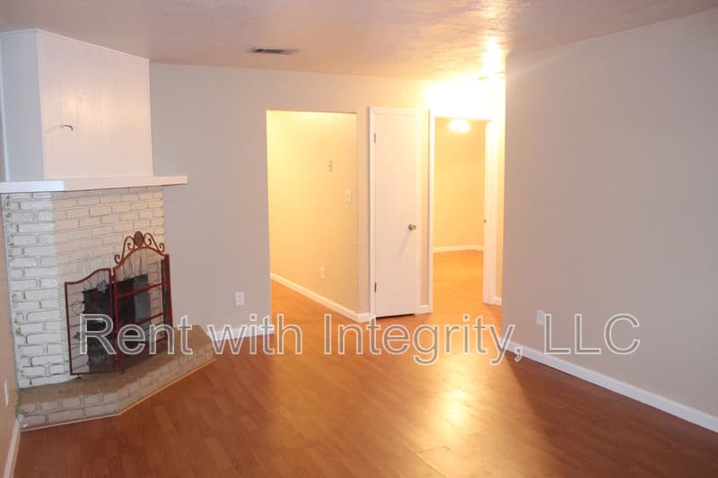 Tallahassee House: 1550 Blountstown Street
