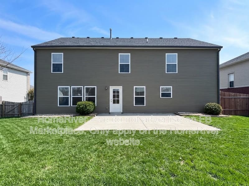Mccordsville House: 5732 N Rockingham Ln