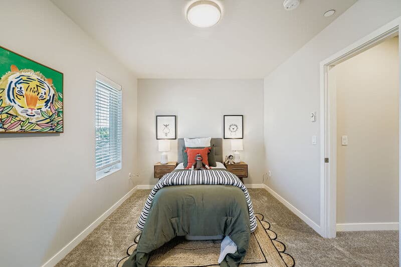 Seattle Condo: 1819 SW 96th Lane