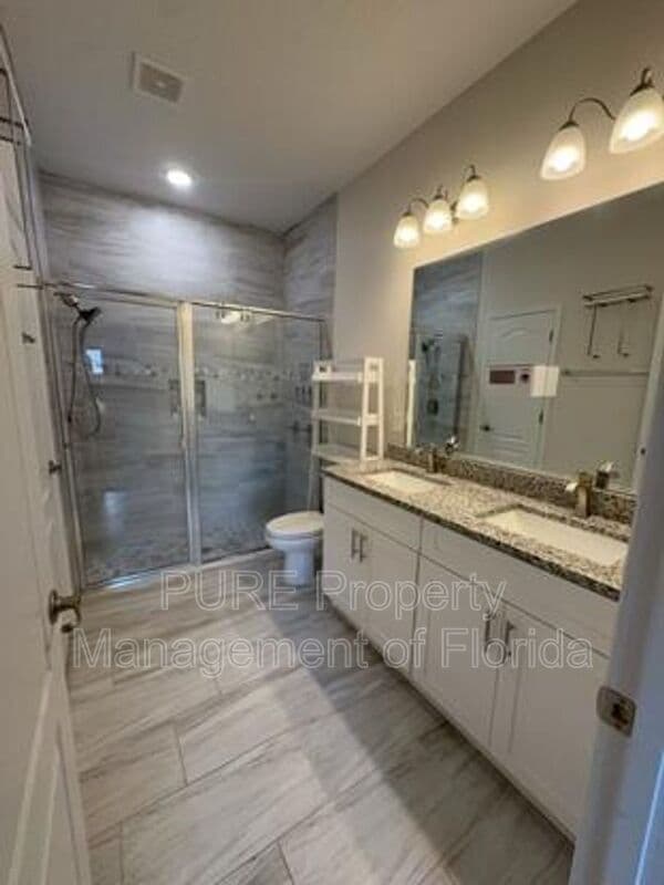 Ocala House: 13831 Sw 33rd Terr