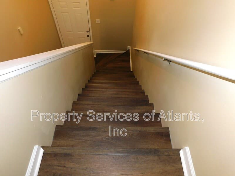 Douglasville House: 2228 Tuley Dr