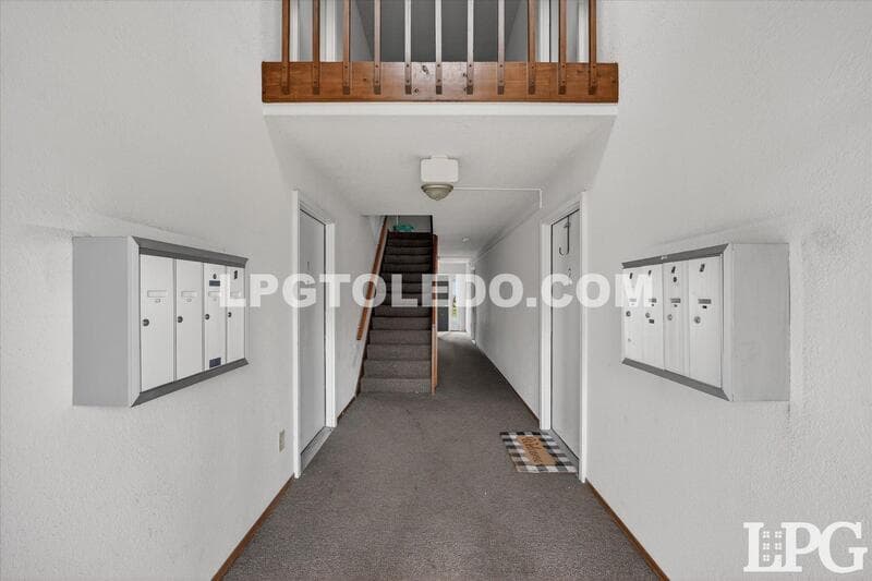 Toledo Condo: 1220 Bedford Woods Dr.-16