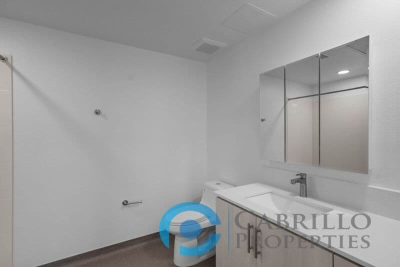 San Diego Apartment: 2724 El Cajon Blvd