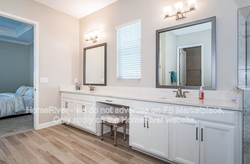 Wimauma House: 5326 Kelper Hook Ct