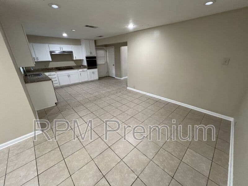 Baton Rouge House: 3280 Crestaire Dr