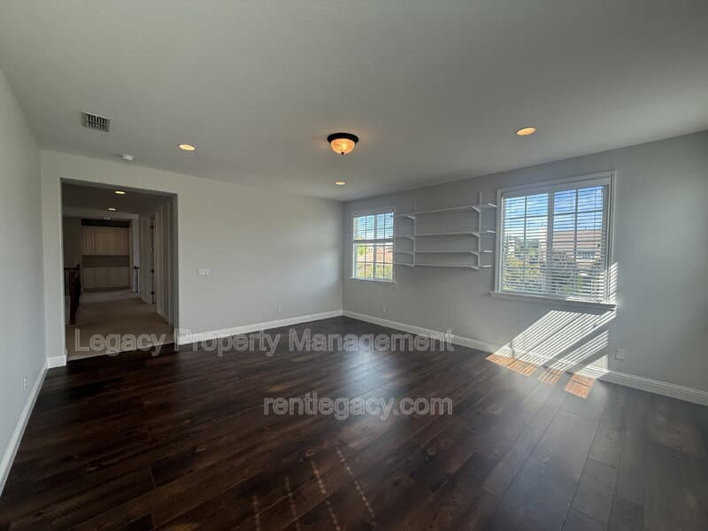 Roseville House: 8843 Latigo Court