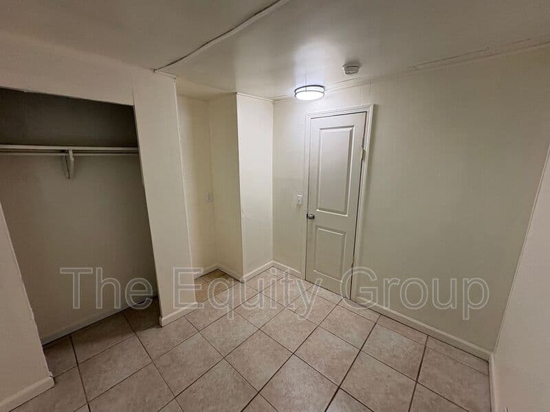 Dinuba Condo: 581 East Yale Ave