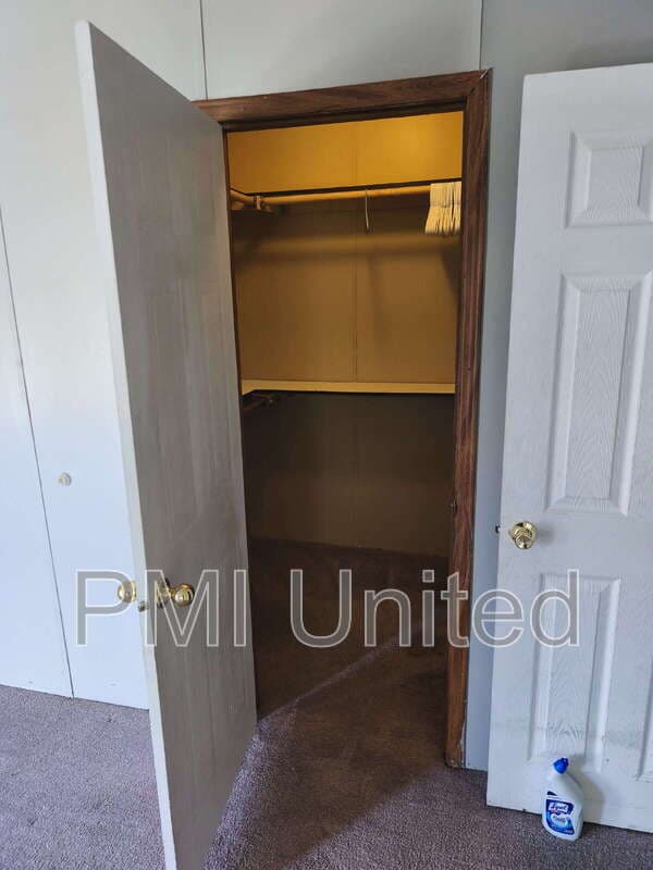 Princeton House: 6640 Pearl Street