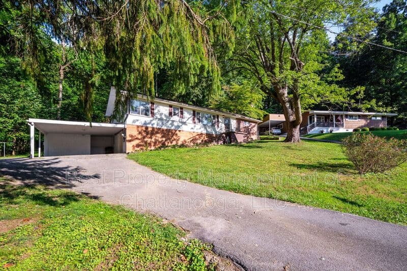 Soddy Daisy House: 9851 Millsaps St