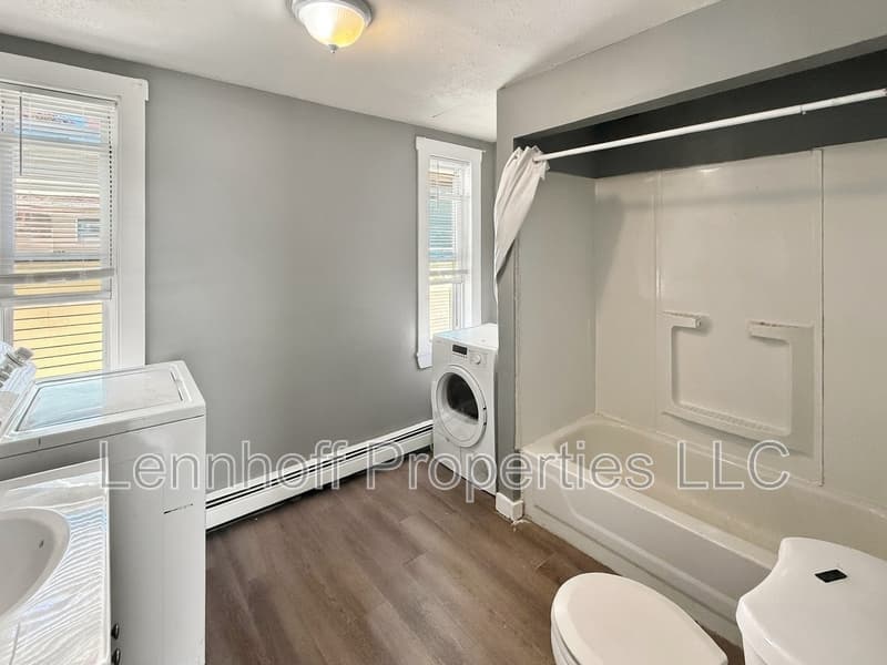 Lowell Condo: 142 Jewett Street - 3