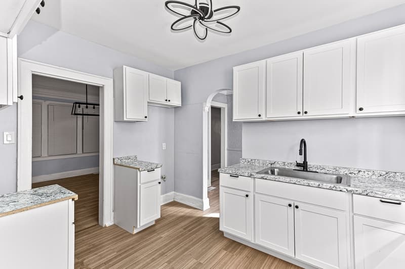 Detroit Condo: 3239 Fullerton Avenue - 1 Lower