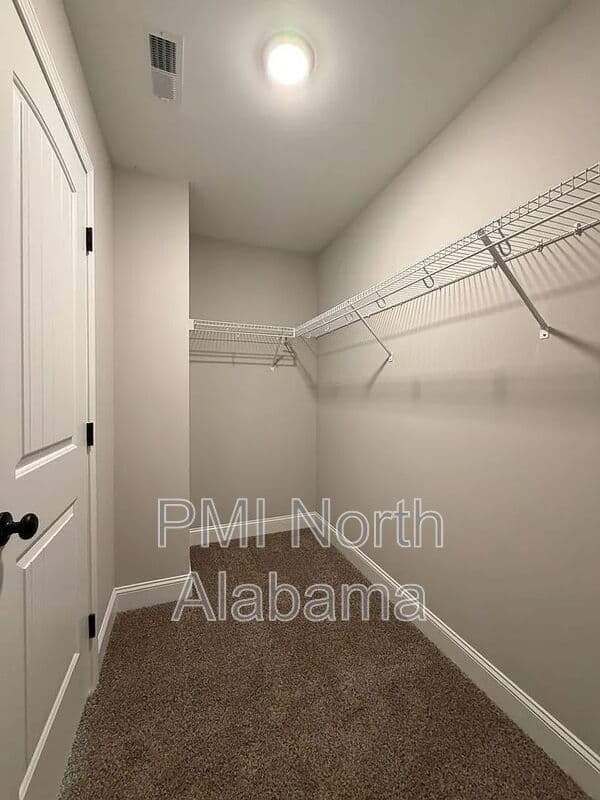Huntsville House: 1713 Golf Club Lane Northwest