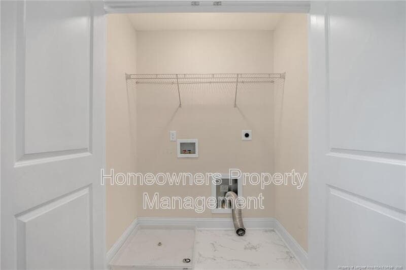 Fayetteville House: 501 Randolph Ave
