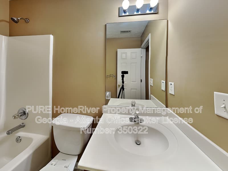 Lawrenceville House: 4694 Windale Dr