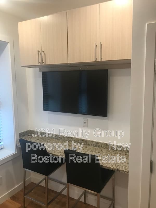 Chelsea Condo: 16 Fifth Street