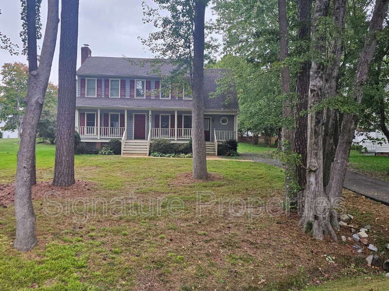 Mechanicsville House: 9234 Fair Hill Ct