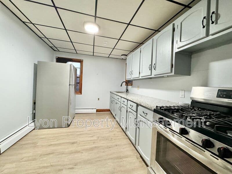 Pawtucket Condo: 193 Summit Street