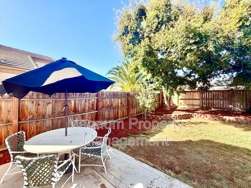Murrieta House: 39752 Sunrose Dr
