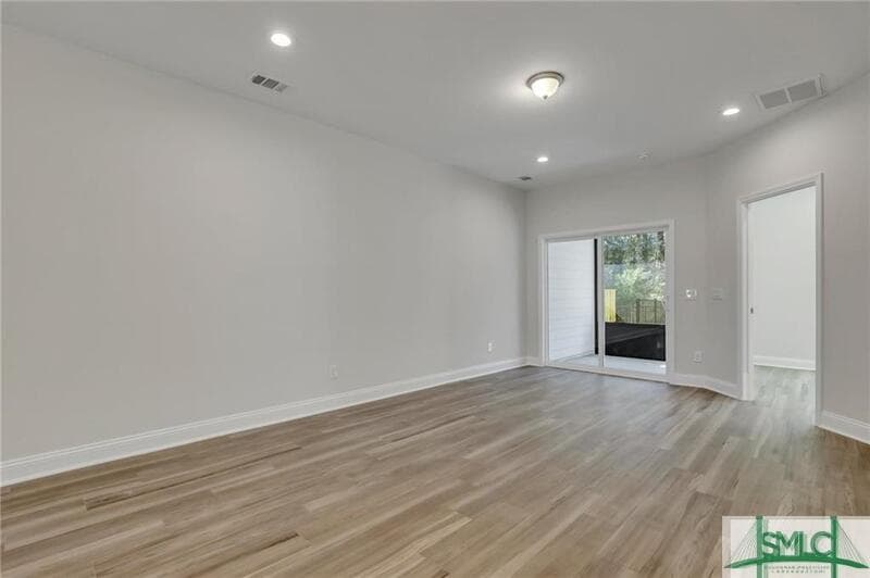 Richmond Hill Condo: 157 Lower Creek Drive - 1