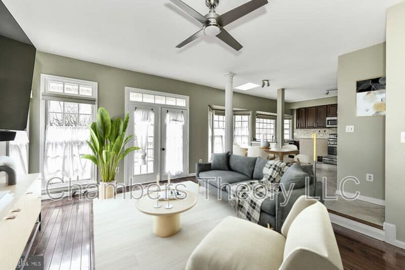 Centreville House: 14709 Muddy Creek Ct.