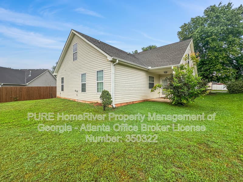 Jackson House: 112 Tyler Way