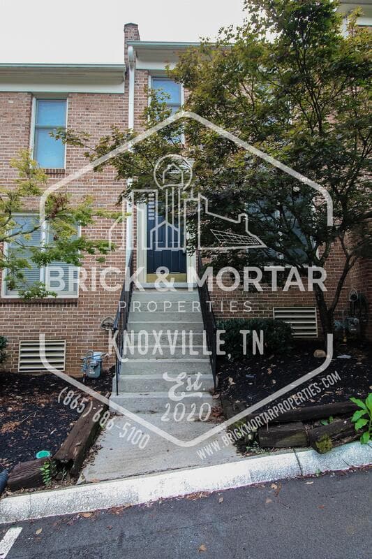 Knoxville House: 4045 Heather Court Northwest
